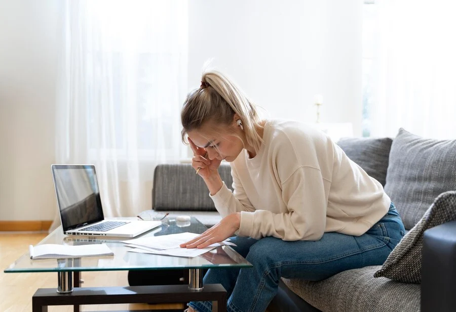 How to Identify Account Resolution Group Scam Tactics